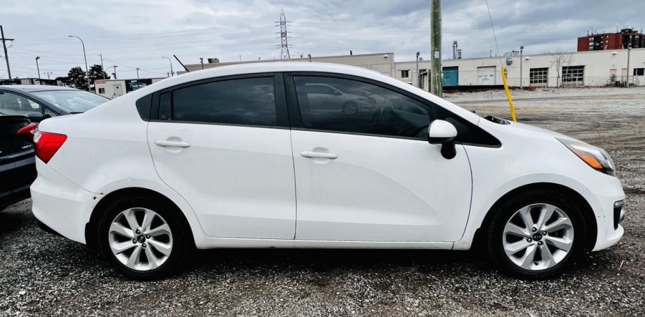 2017 Kia Rio EX Photo4