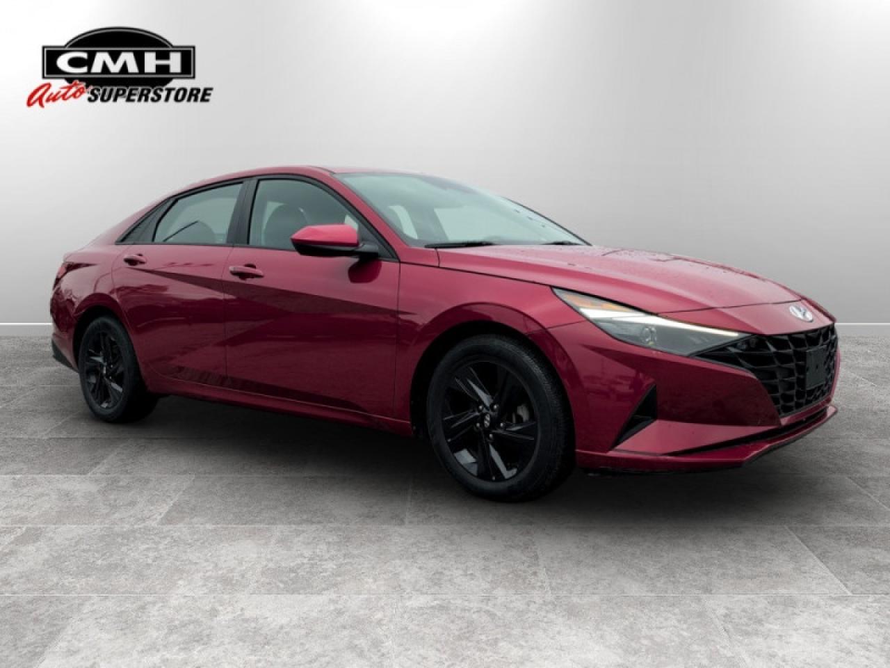 2022 Hyundai Elantra Preferred w/Sun + Tech Pkg  **1 OWNER** Photo