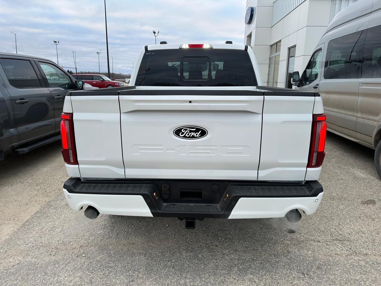 2025 Ford F-150 Lariat 4WD SuperCrew 5.5' Box Photo5