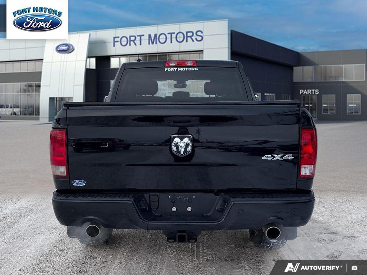 2023 RAM 1500 Classic EXPRESS Photo4