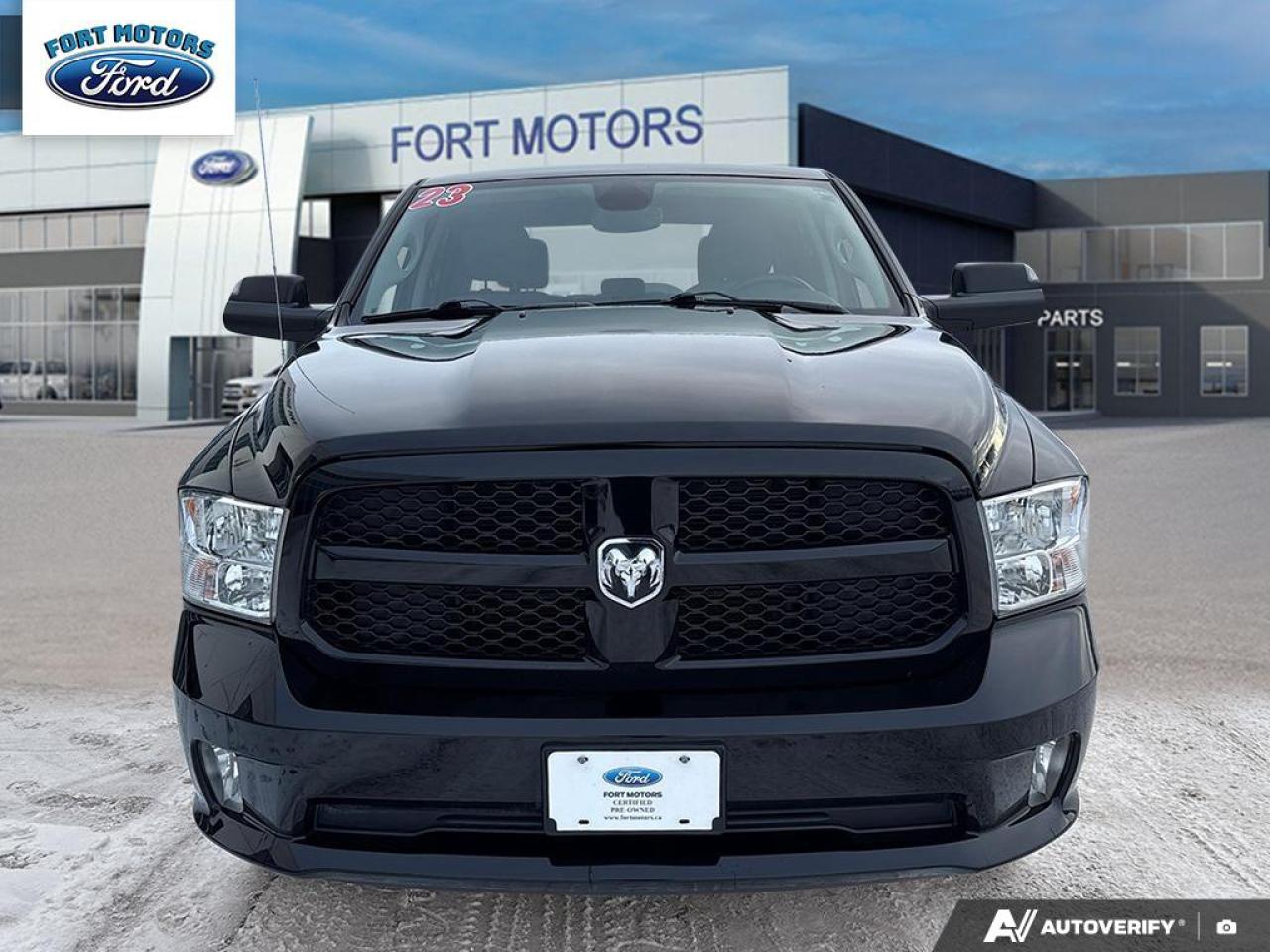 2023 RAM 1500 Classic EXPRESS Photo1