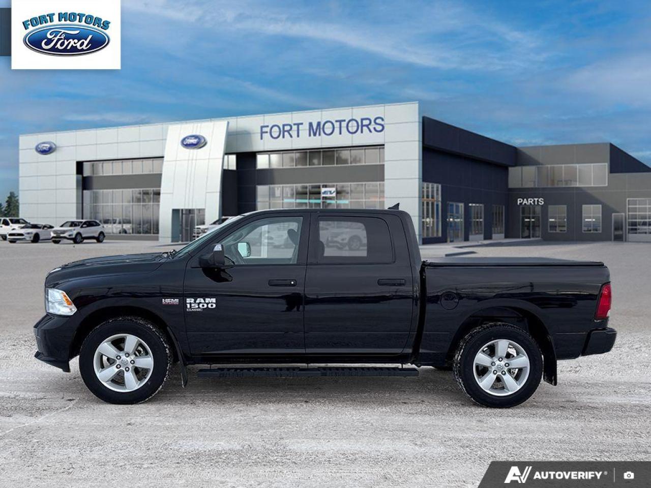 2023 RAM 1500 Classic EXPRESS Photo2