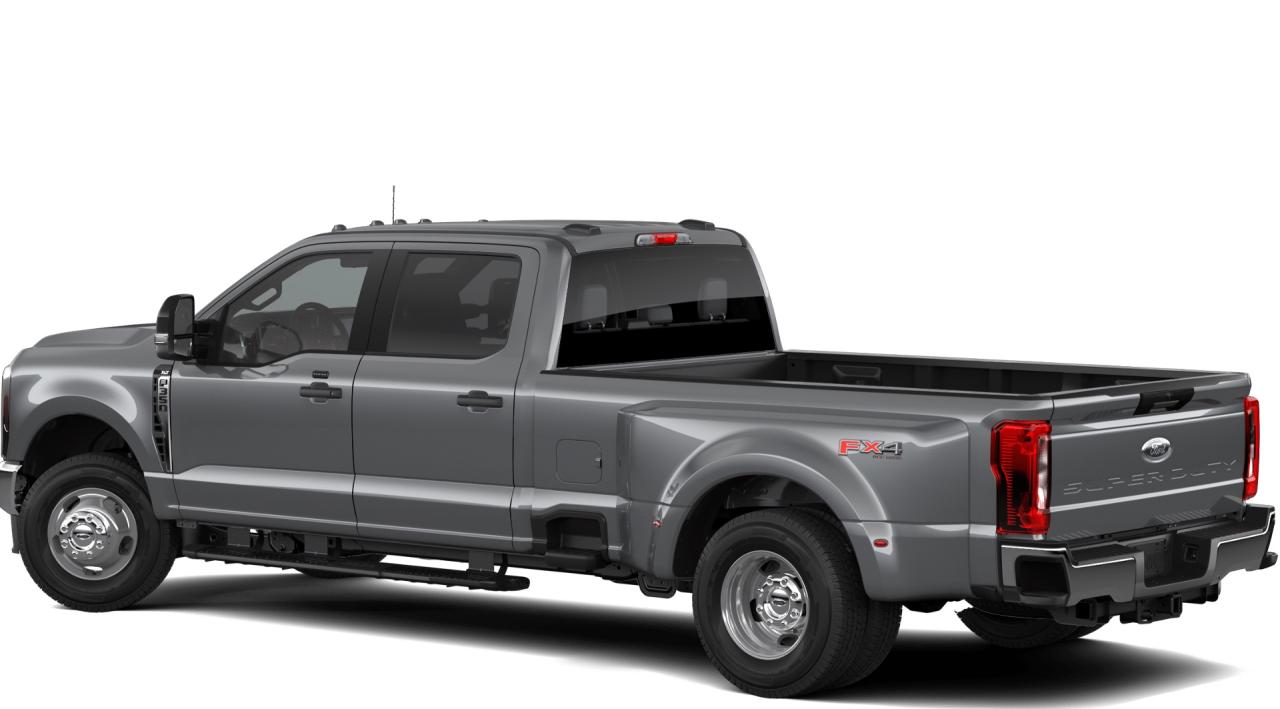 2026 Ford F-350 Super Duty DRW XLT Photo5