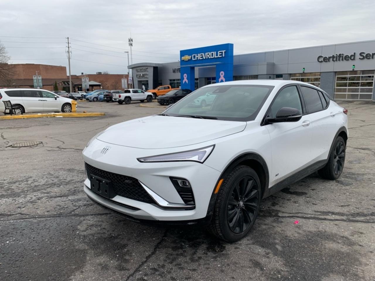 <b>Low Mileage!</b><br> <br> With a flowing roofline, sleek sportback design and a bold stance, this Buick Envista sure makes a great first impression. This 2025 Buick Envista is for sale today in Orleans. <br> <br>Buicks represents a bold foray into the crossover SUV segment, and debuts with arresting styling and a suite of awesome tech and safety features. The swooping roofline and bold proportions make for a certain head-turner when on the move. With impressive performance and satisfying dynamics, this Buick Envista is sure to impress. This low mileage SUV has just 10,100 km. Its White in colour. It has an Automatic transmission and is powered by a 137HP 1.2L 3 Cylinder Engine. <br> <br> Our Envistas trim level is Sport Touring. This breathtaking SUV comes loaded with amazing standard features such as heated front seats with lumbar adjustment, a heated steering wheel, remote engine start, wi-fi hotspot capability, and an 11-inch diagonal touchscreen with wireless Apple CarPlay and Android Auto, with SiriusXM streaming radio. Additional features include adaptive cruise control, lane keeping assist with lane departure warning, lane change alert with blind zone alert, and a rear vision camera.<br> <br>To apply right now for financing use this link: <a href=https://www.myersorleansgm.ca/FinancePreQualForm target=_blank>https://www.myersorleansgm.ca/FinancePreQualForm</a><br><br> <br/><br>*MYERS LIFETIME ENGINE AND TRANSMISSION COVERAGE CERTIFICATE NOT AVAILABLE ON VEHICLES WITH KMS EXCEEDING 140,000KM, VEHICLES 8 YEARS & OLDER, OR HIGHLINE BRAND VEHICLE(eg. BMW, INFINITI. CADILLAC, LEXUS...)<br> Come by and check out our fleet of 20+ used cars and trucks and 250+ new cars and trucks for sale in Orleans.  o~o