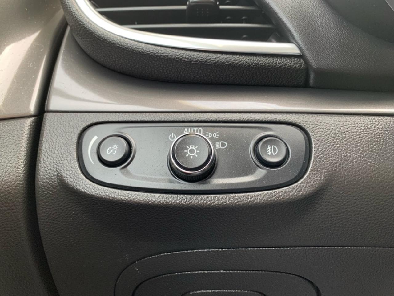 2017 Buick Encore Premium Photo