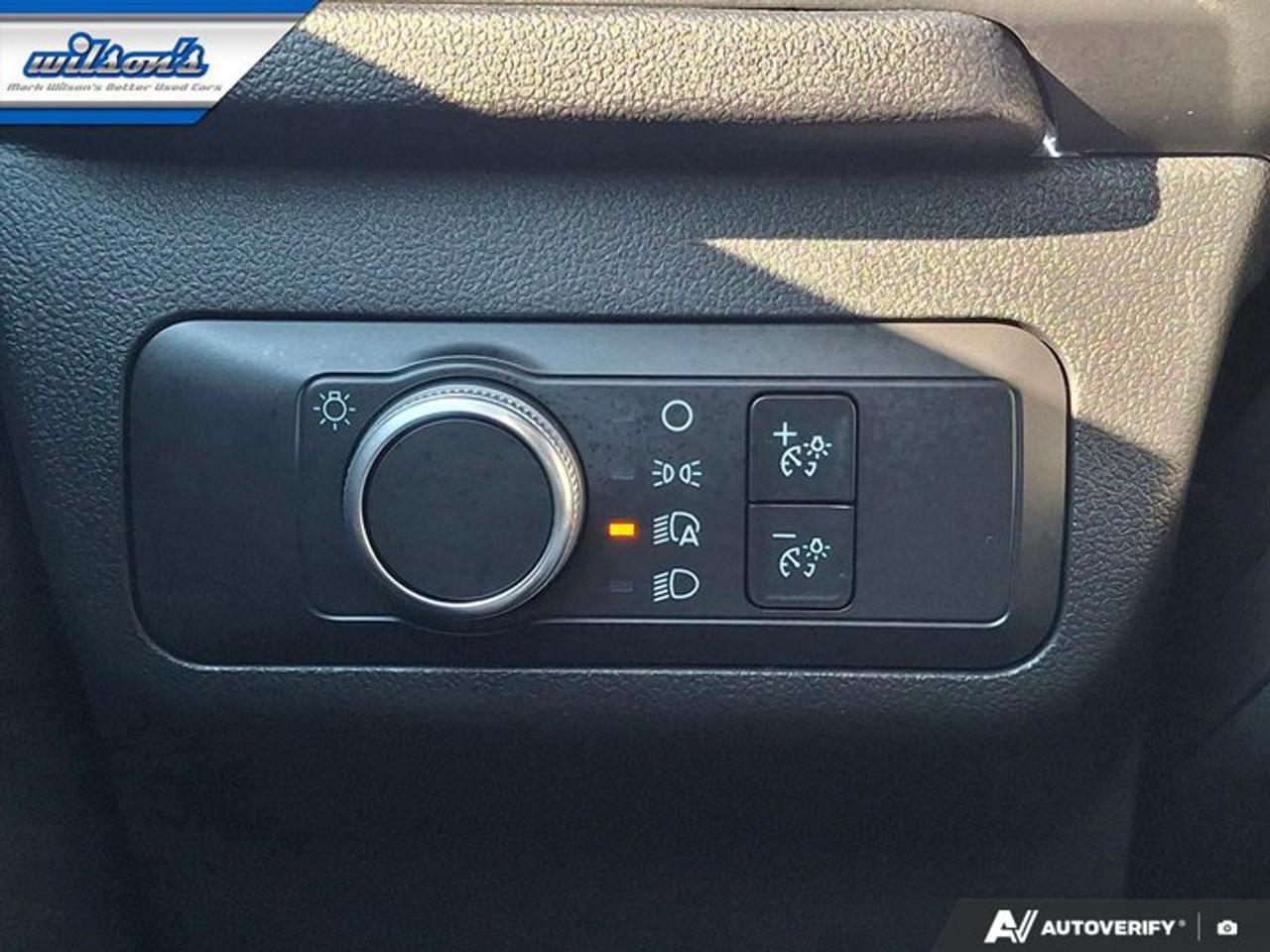 2021 Ford Escape SE AWD | Nav | Adaptive Cruise | Heated Wheel + Seats | Remote Start | CarPlay + Android | and More! Photo