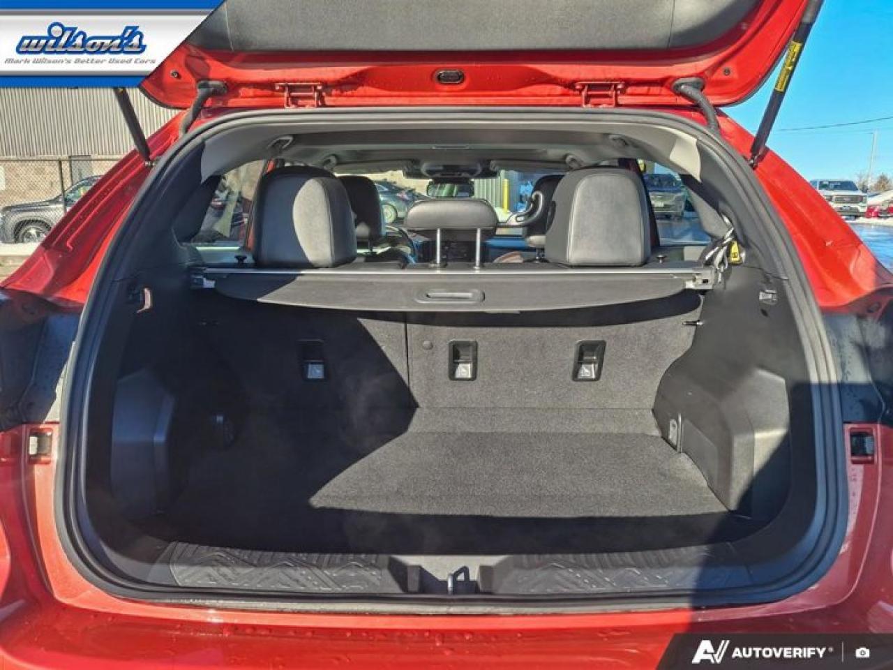 2024 Subaru XV Crosstrek Limited AWD | Leather | Sunroof | Nav | Adaptive Cruise | Heated Wheel + Seats | CarPlay and More ! Photo