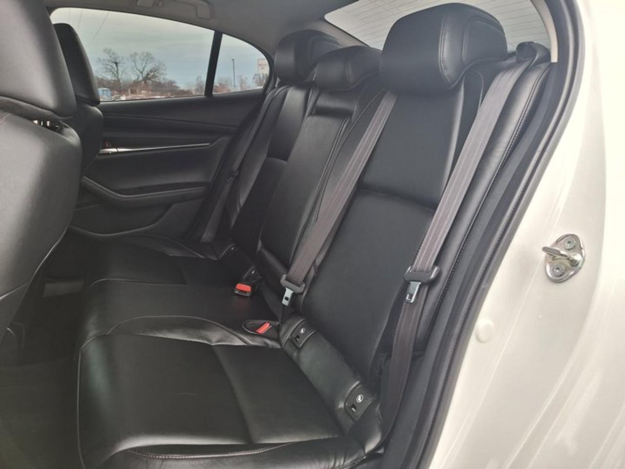 2019 Mazda MAZDA3 GS | Leather | Sunroof | Adaptive Cruise | Heated Wheel + Seats | CarPlay + Android | and More ! Photo