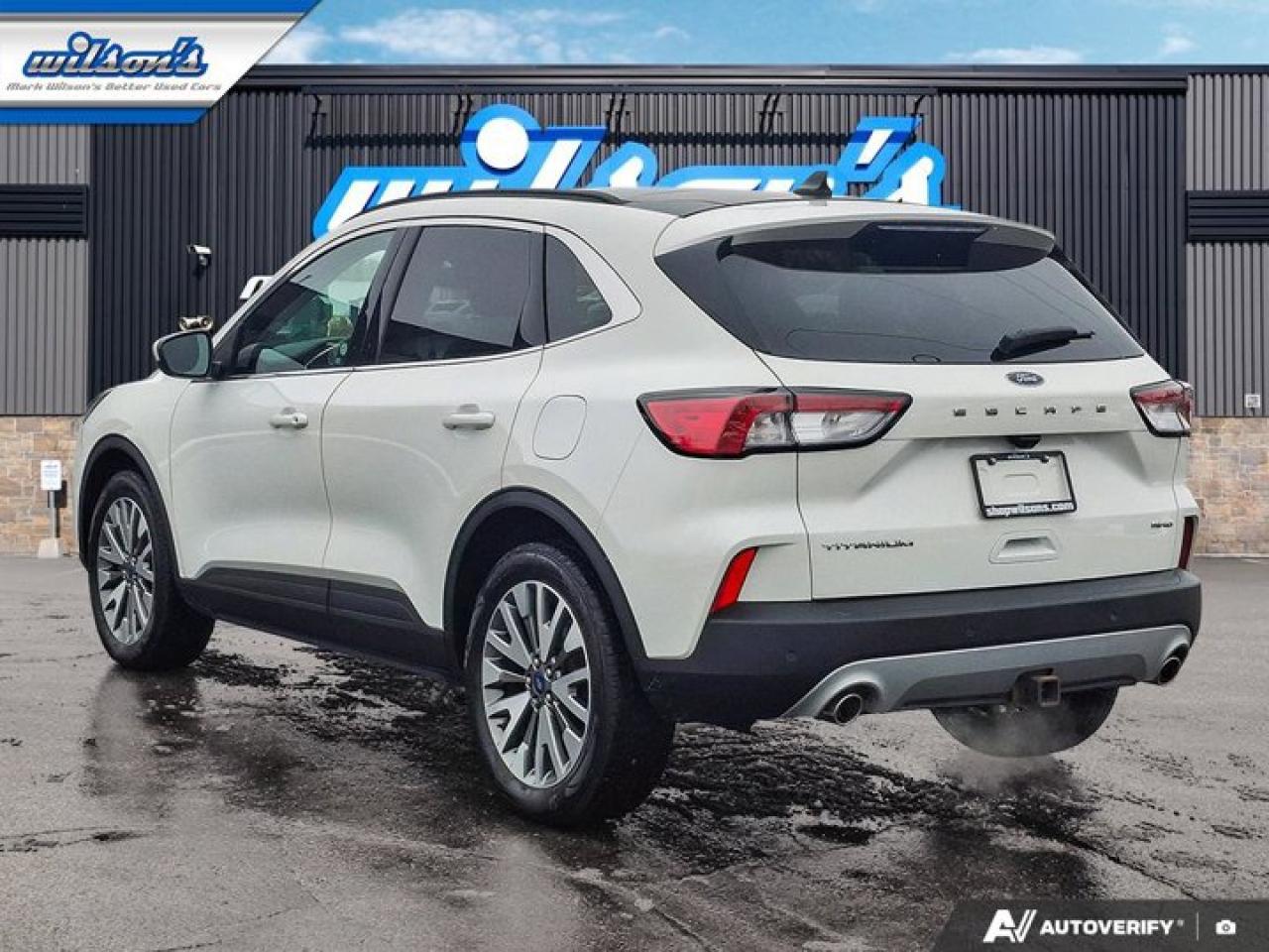 2022 Ford Escape Titanium AWD | Tow Pkg | Leather | Sunroof | Nav | Adaptive Cruise | Heated Wheel + Seats and More ! Photo