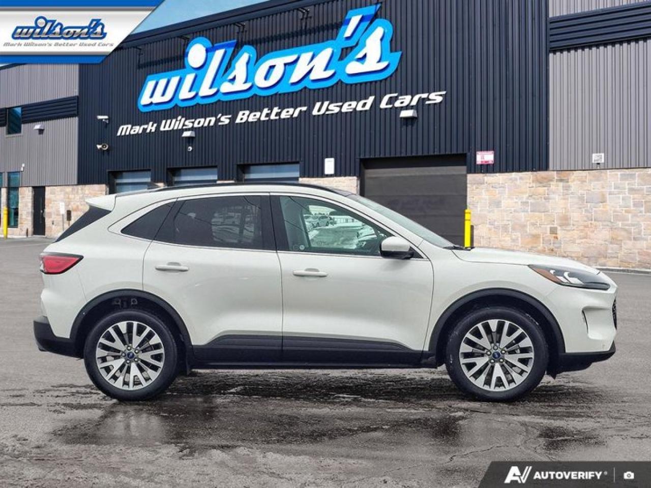 2022 Ford Escape Titanium AWD | Tow Pkg | Leather | Sunroof | Nav | Adaptive Cruise | Heated Wheel + Seats and More ! Photo