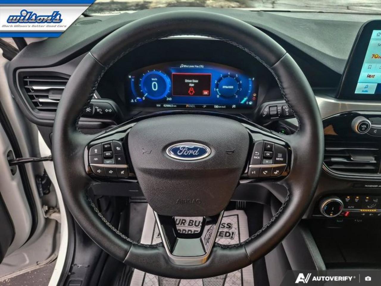 2022 Ford Escape Titanium AWD | Tow Pkg | Leather | Sunroof | Nav | Adaptive Cruise | Heated Wheel + Seats and More ! Photo