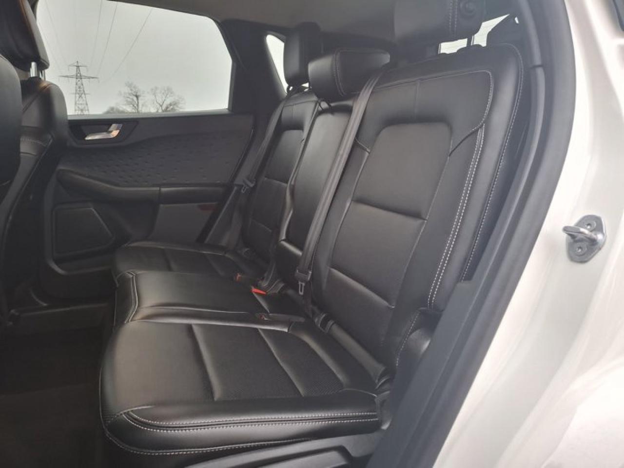 2020 Ford Escape SEL AWD | Leather | Power Seat | Remote Start | Heated Seats | CarPlay + Android | Rear Cam & More ! Photo