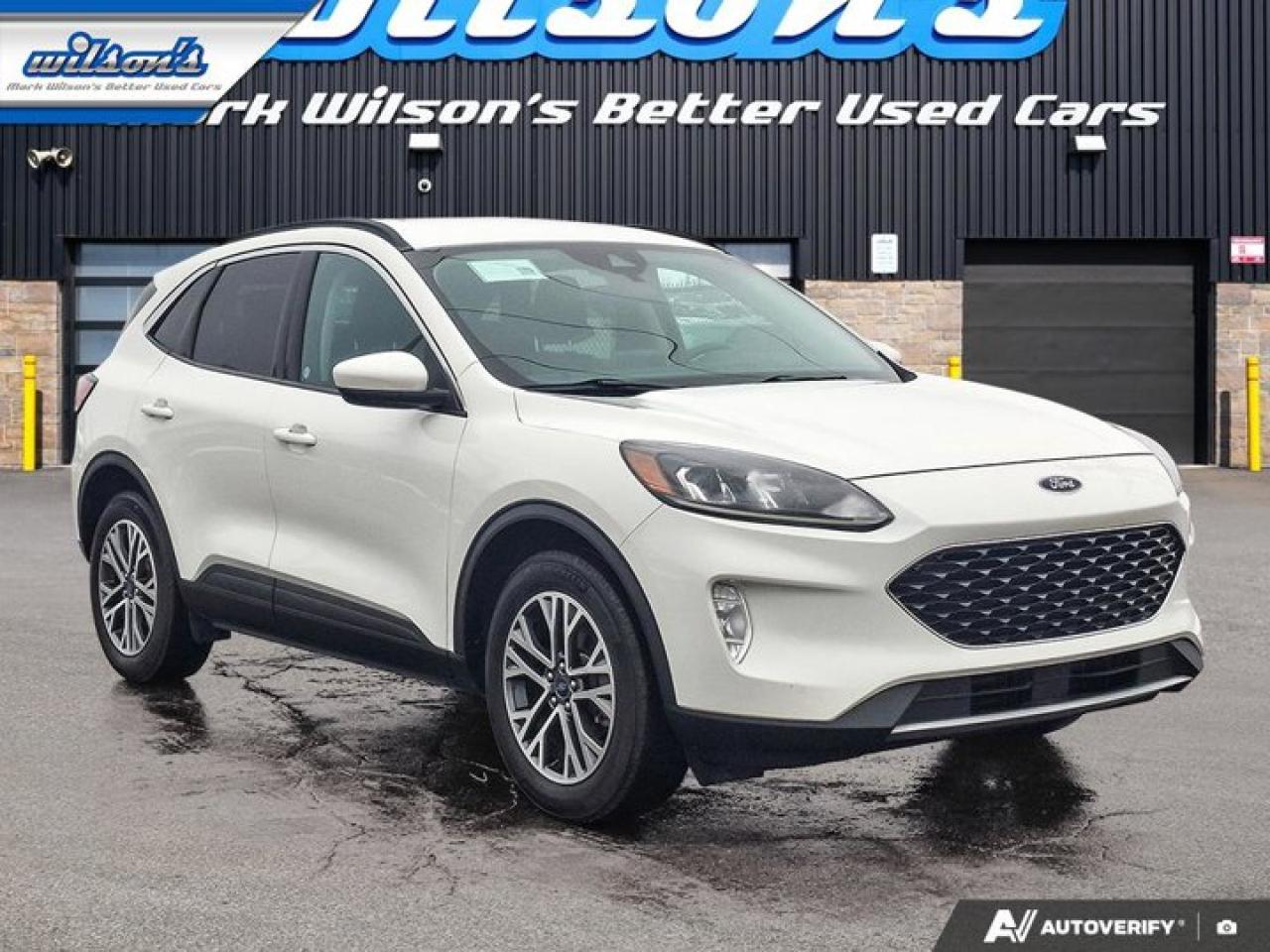 2020 Ford Escape SEL AWD | Leather | Power Seat | Remote Start | Heated Seats | CarPlay + Android | Rear Cam & More ! Photo