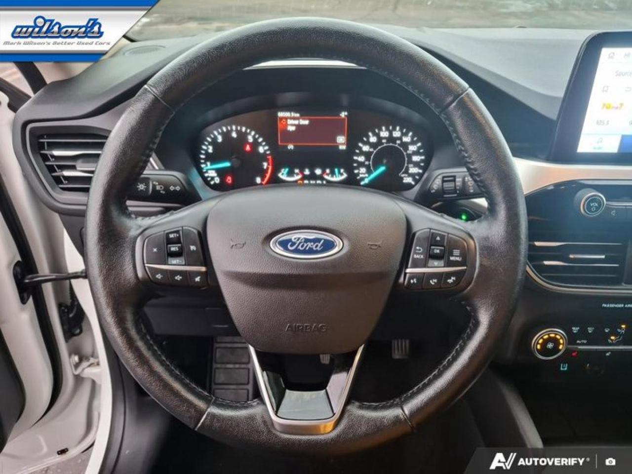 2020 Ford Escape SEL AWD | Leather | Power Seat | Remote Start | Heated Seats | CarPlay + Android | Rear Cam & More ! Photo
