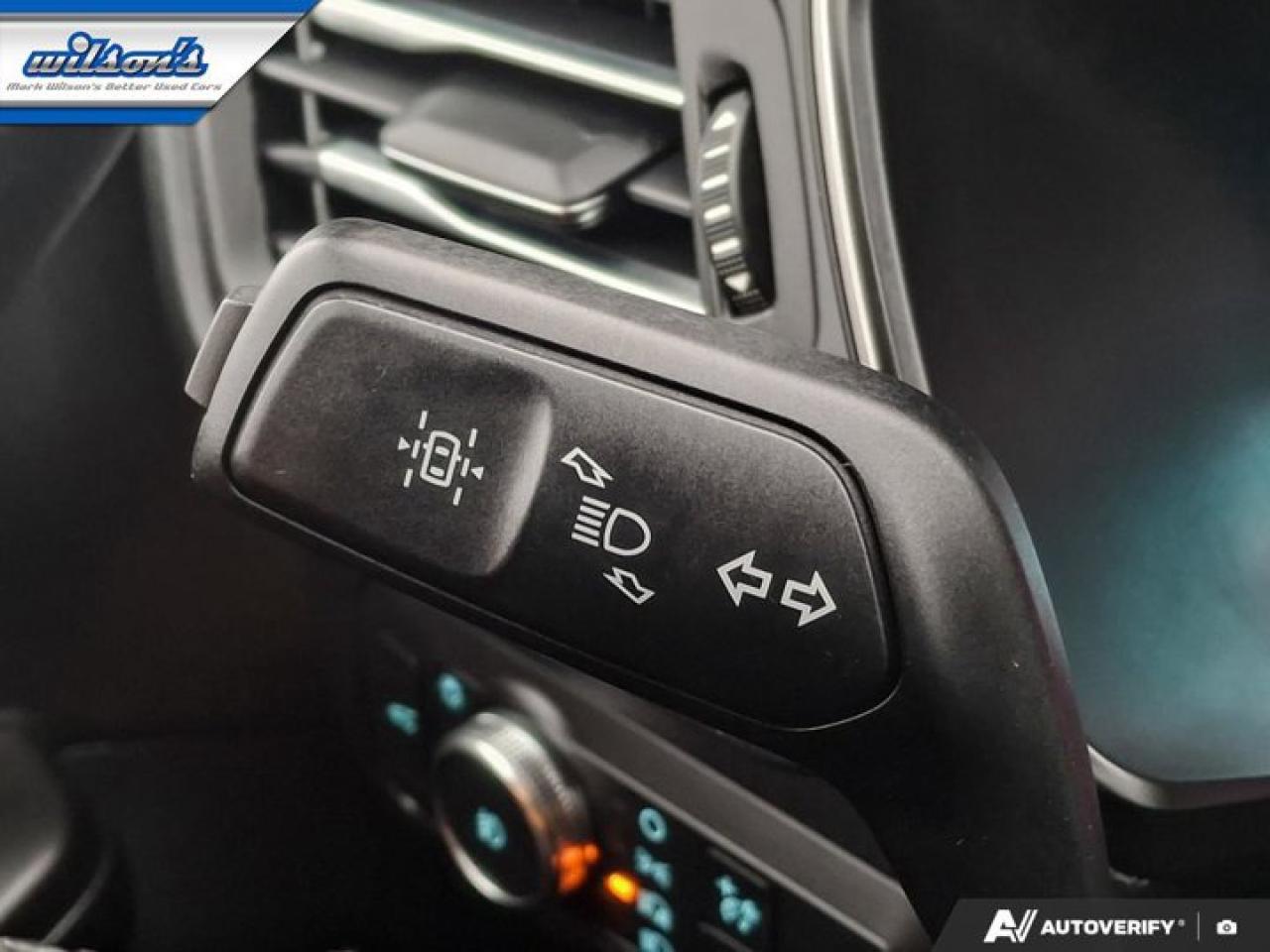 2020 Ford Escape SEL AWD | Leather | Power Seat | Remote Start | Heated Seats | CarPlay + Android | Rear Cam & More ! Photo