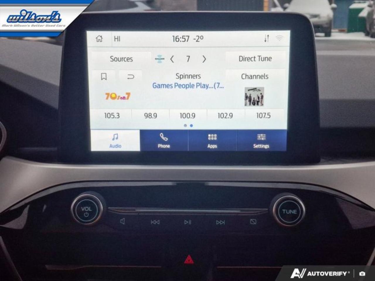 2020 Ford Escape SEL AWD | Leather | Power Seat | Remote Start | Heated Seats | CarPlay + Android | Rear Cam & More ! Photo