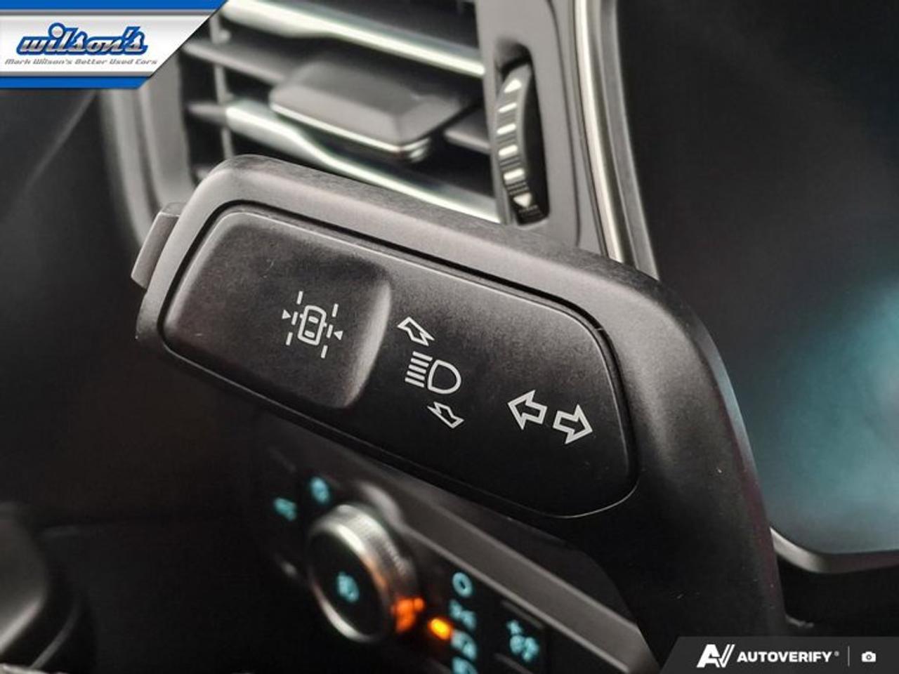 2020 Ford Escape SEL AWD | Leather | Power Seat | Remote Start | Heated Seats | CarPlay + Android | Rear Cam & More ! Photo