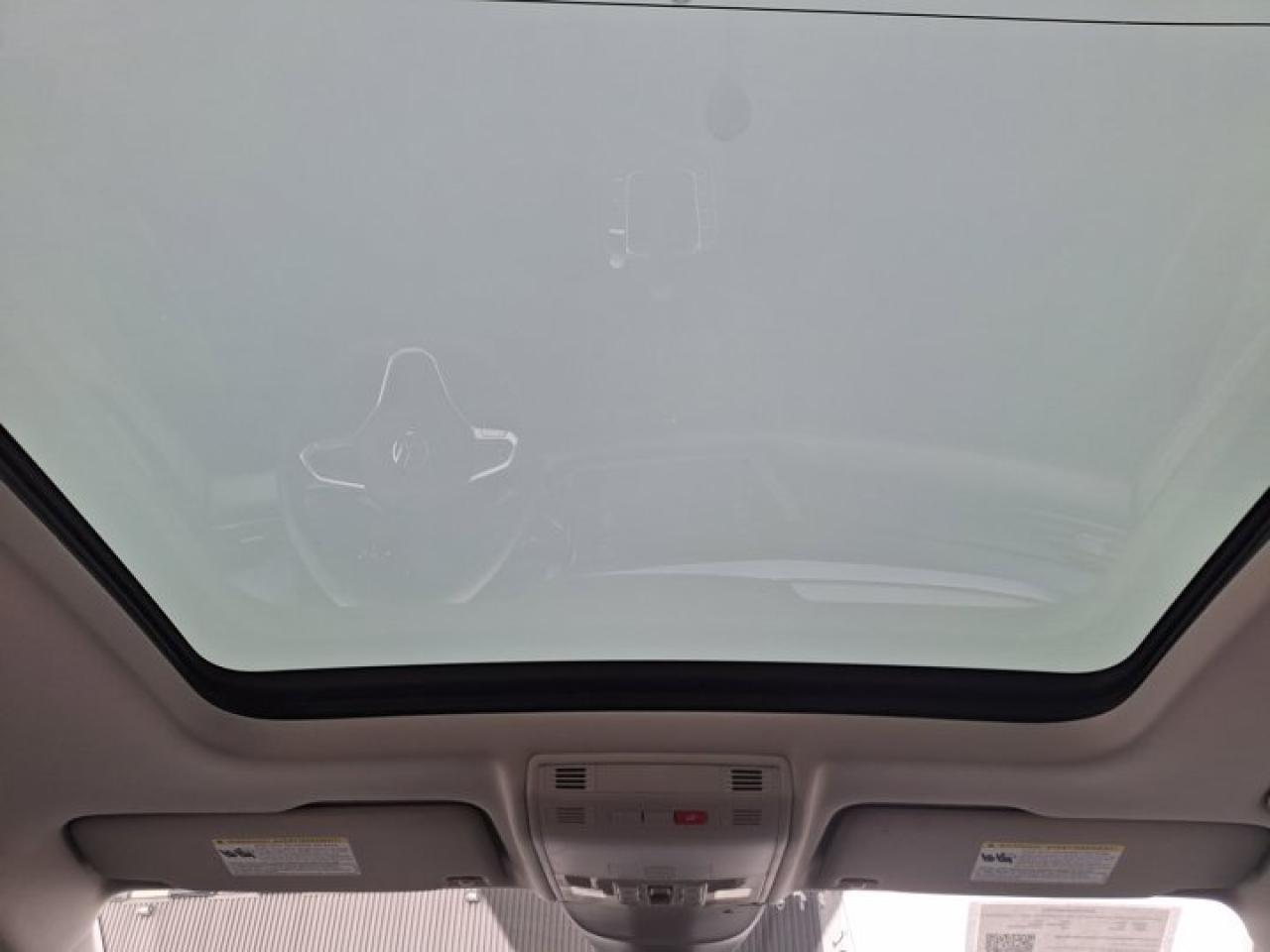 2024 Volkswagen Taos Comfortline | Panoramic Sunroof | Adaptive Cruise | Heated Wheel + Seats | CarPlay and More ! Photo