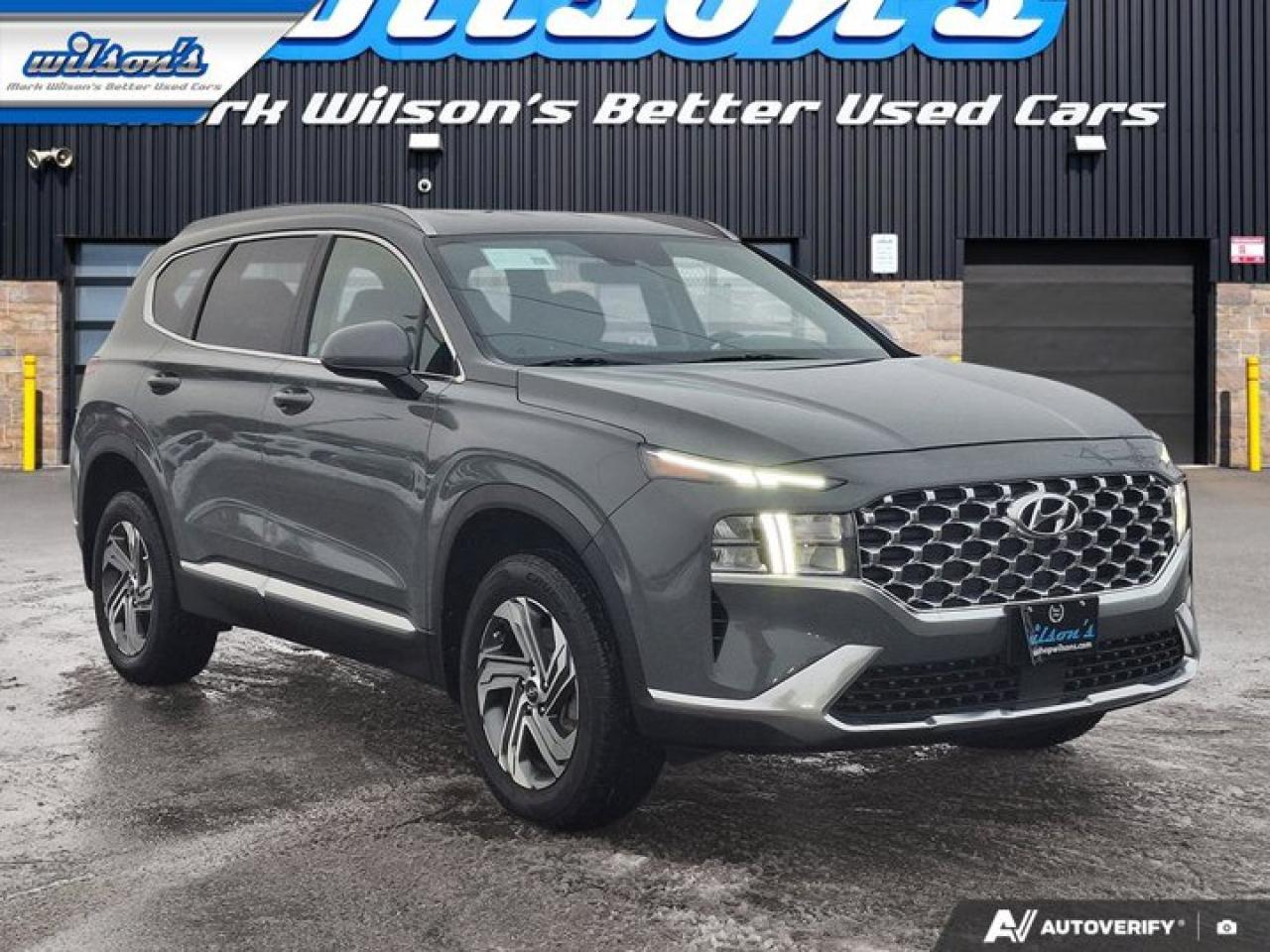 2023 Hyundai Santa Fe Preferred AWD | Nav | Adaptive Cruise | Heated Wheel + Seats | Power Seat | CarPlay and More ! Photo