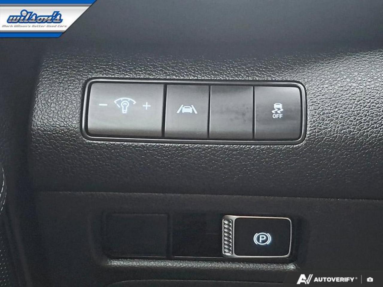 2023 Hyundai Santa Fe Preferred AWD | Nav | Adaptive Cruise | Heated Wheel + Seats | Power Seat | CarPlay and More ! Photo