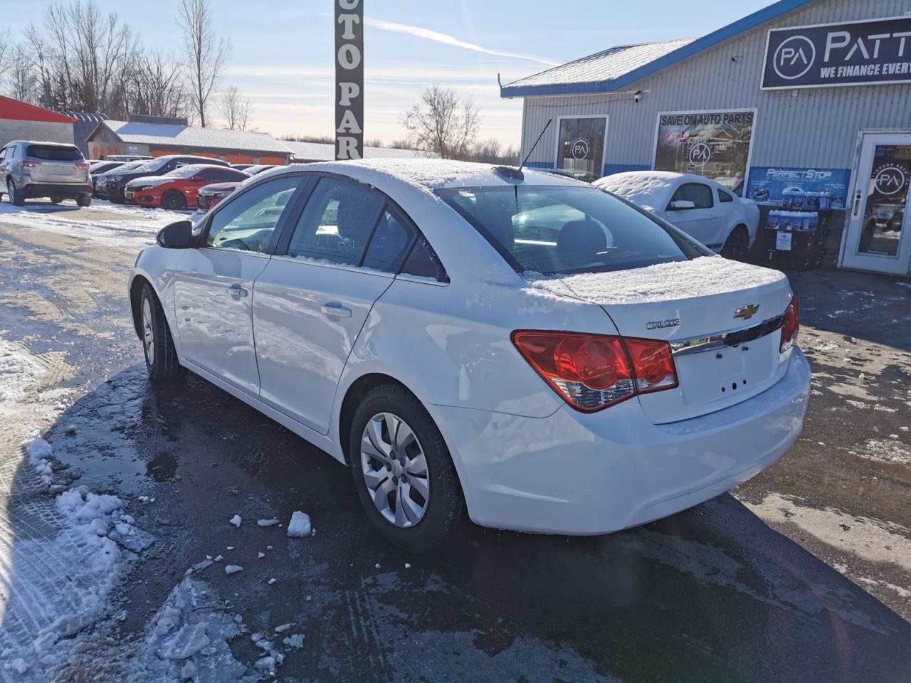 2016 Chevrolet Cruze Limited 1LT Photo
