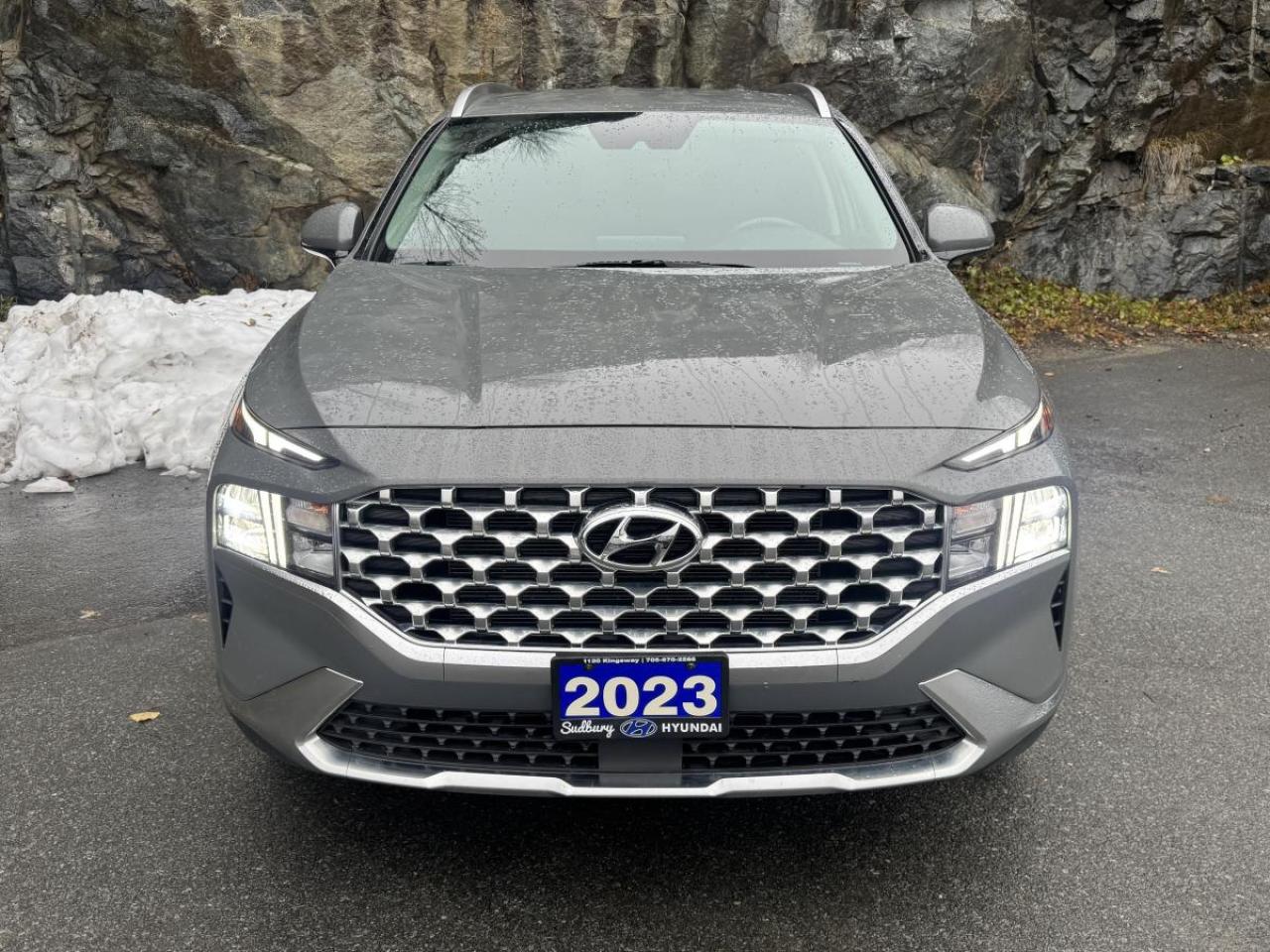 2023 Hyundai Santa Fe Preferred AWD Photo2