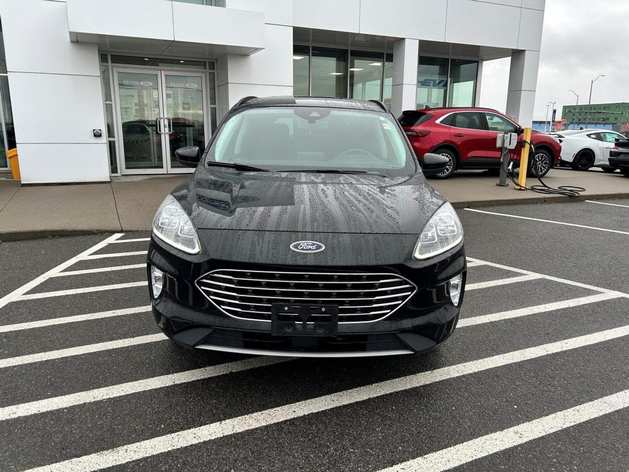 2022 Ford Escape Hybrid Titanium Plug-In Photo