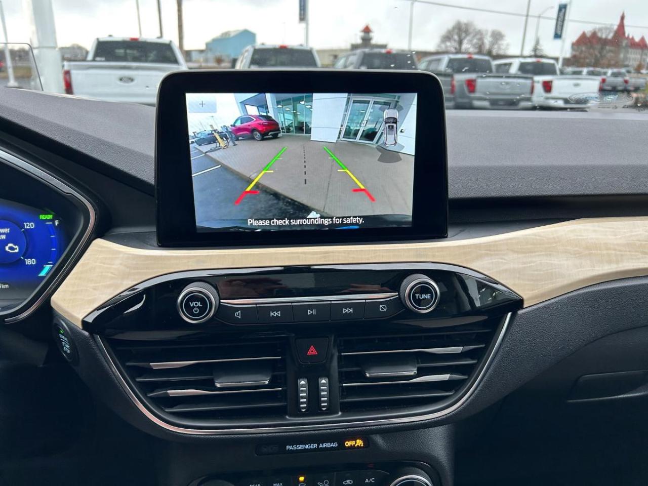 2022 Ford Escape Hybrid Titanium Plug-In Photo