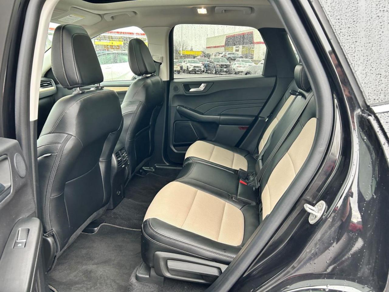 2022 Ford Escape Hybrid Titanium Plug-In Photo