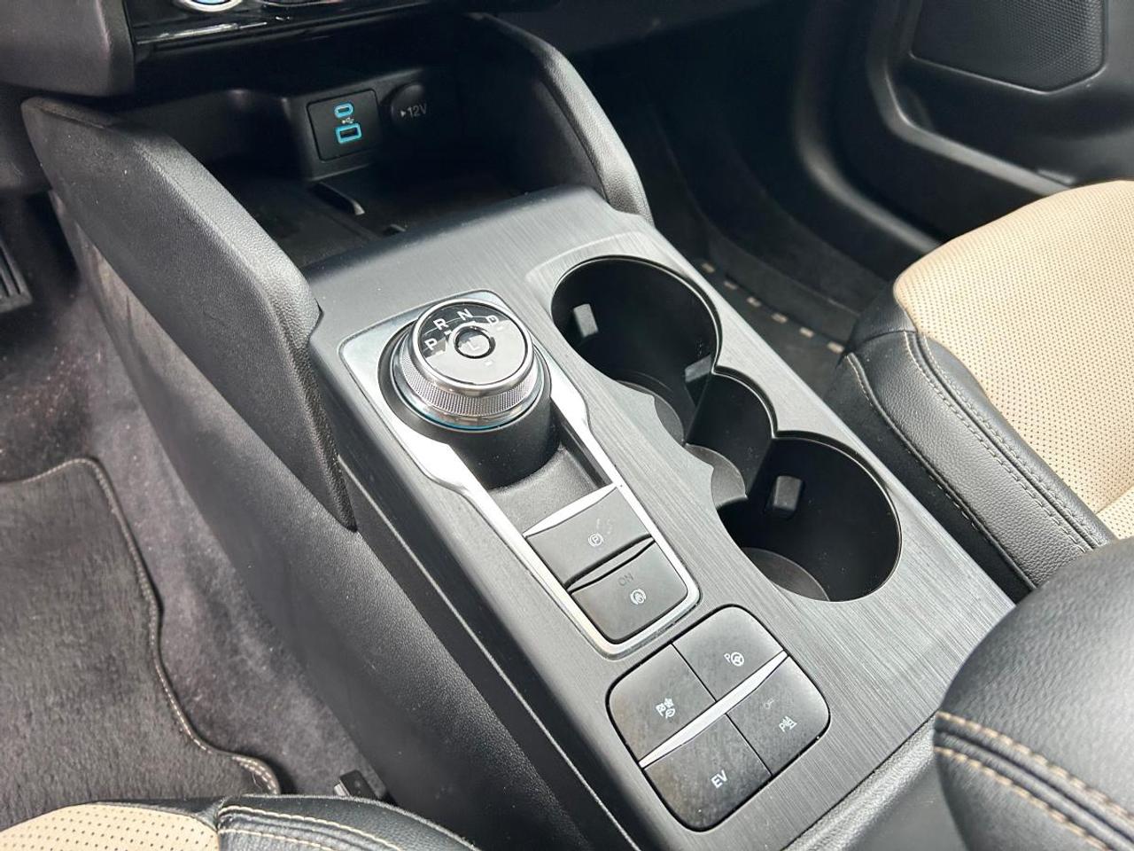 2022 Ford Escape Hybrid Titanium Plug-In Photo