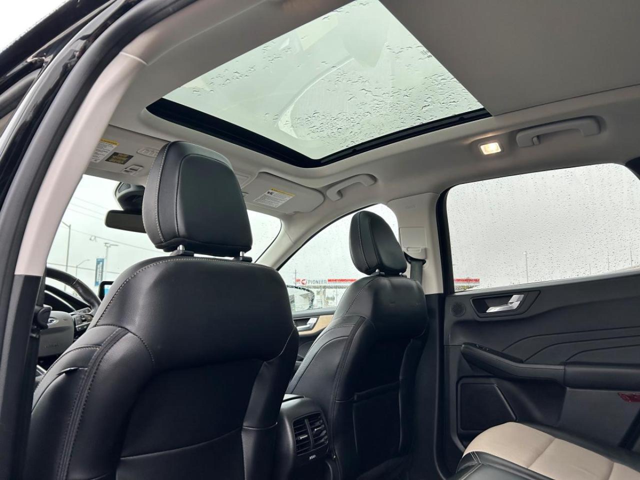 2022 Ford Escape Hybrid Titanium Plug-In Photo