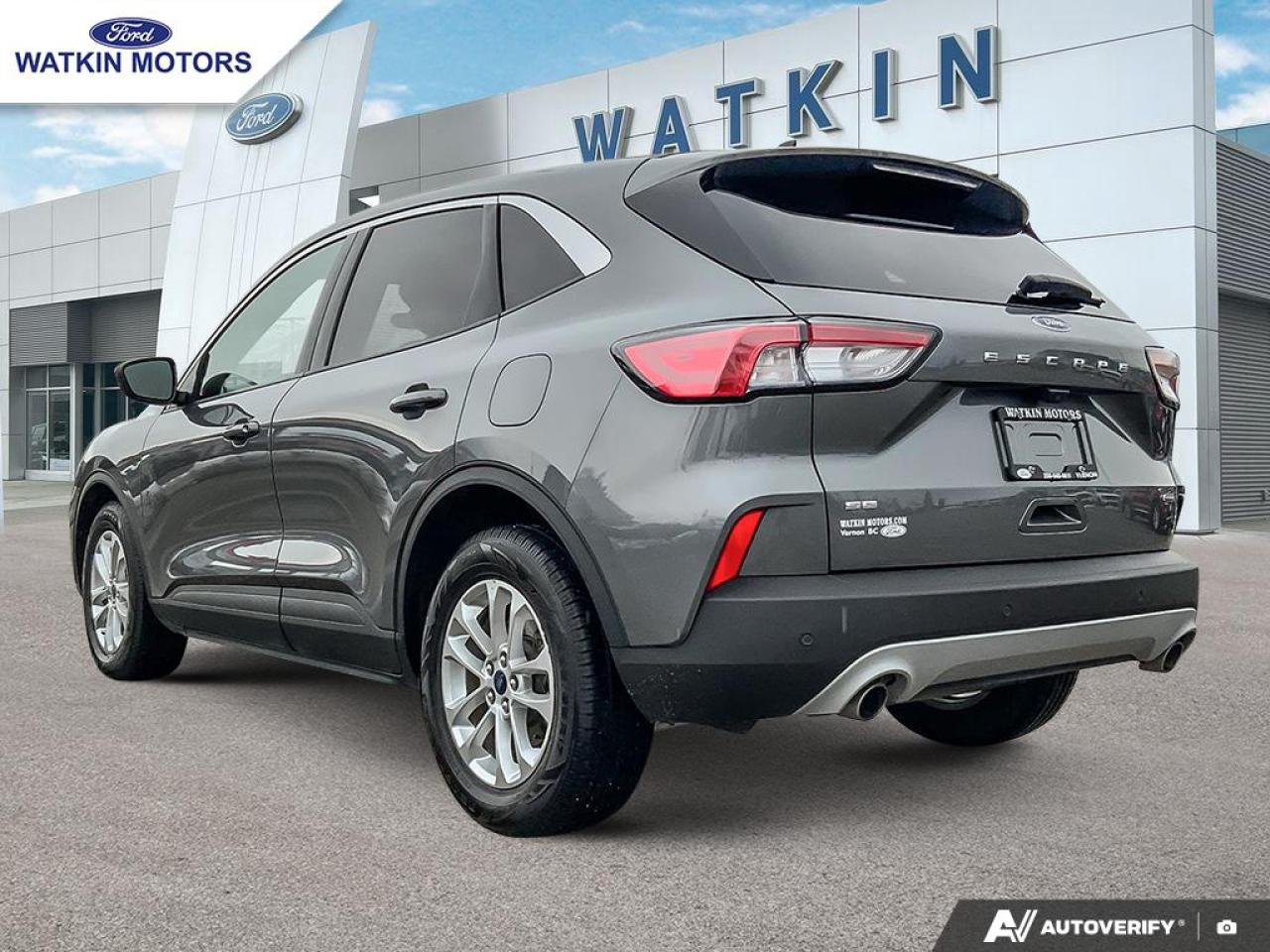 2022 Ford Escape SE Hybrid FWD Photo2