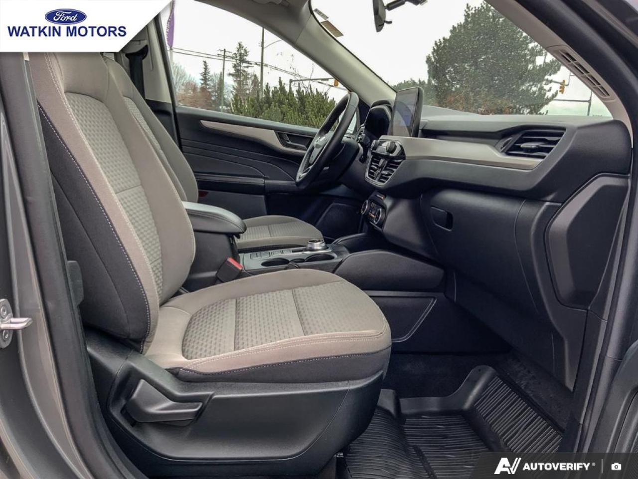 2022 Ford Escape SE Hybrid FWD Photo24