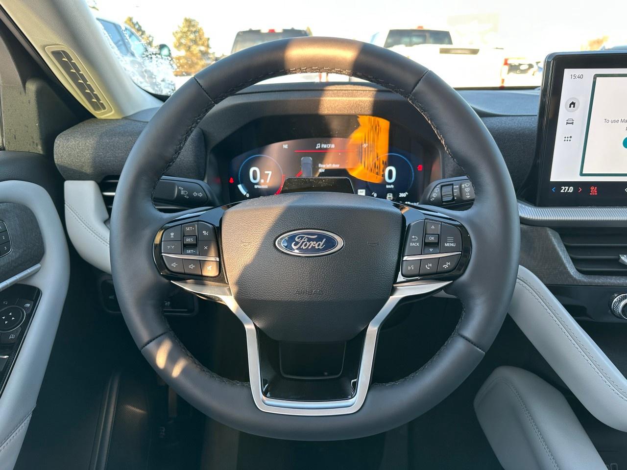 2026 Ford Explorer Platinum 4WD Photo