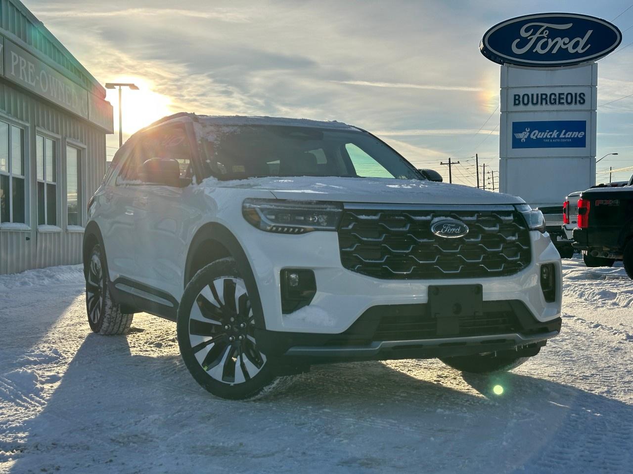 2026 Ford Explorer Platinum 4WD Photo0