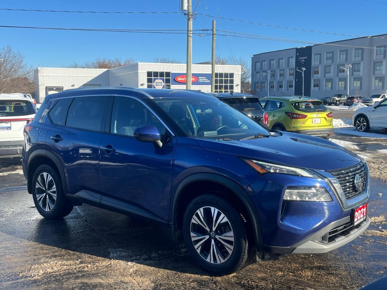 2021 Nissan Rogue AWD SV Photo