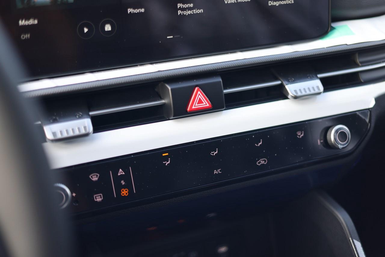 2026 Kia Sportage LX AWD Photo