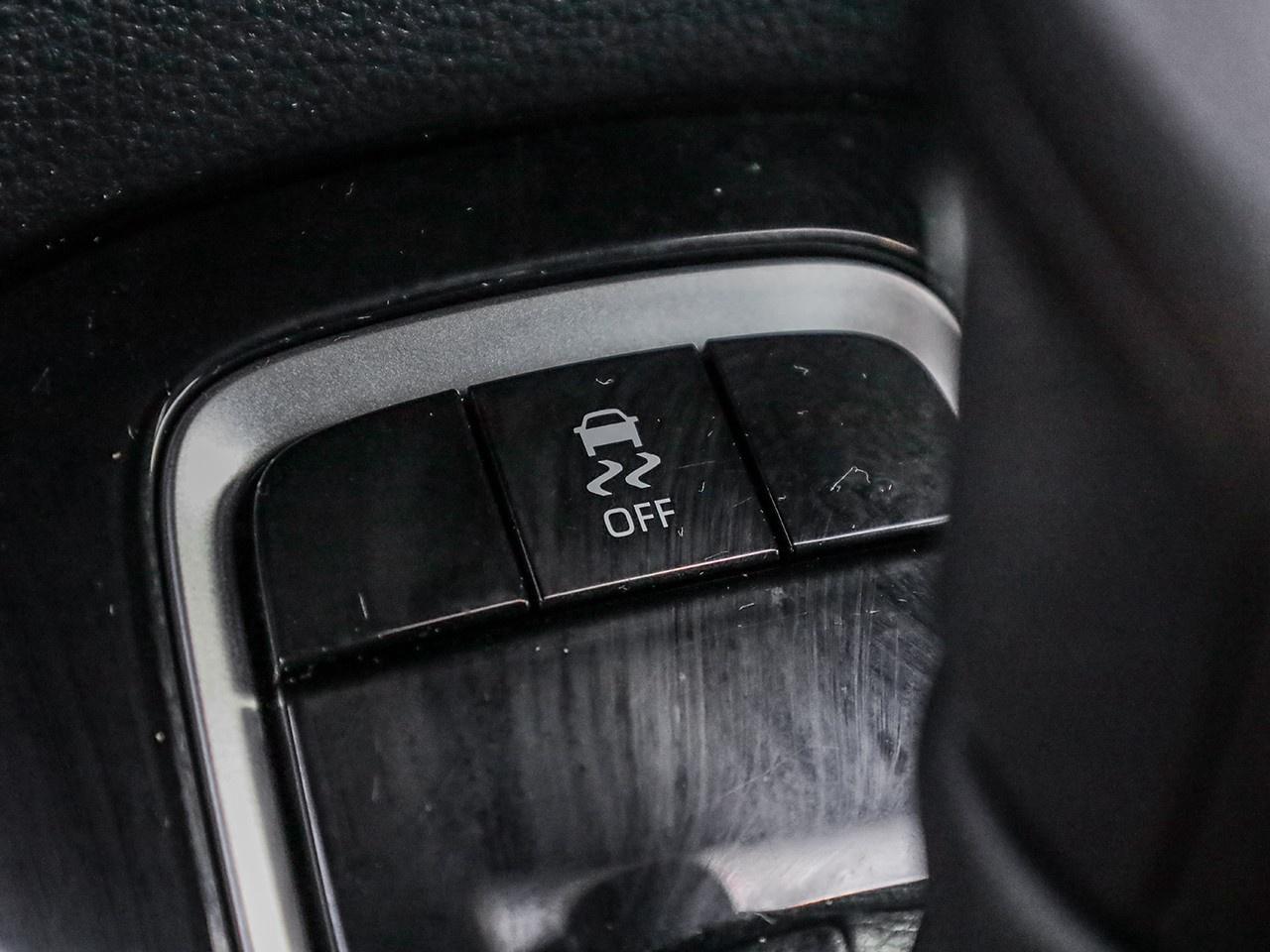 2024 Toyota Corolla LE Photo