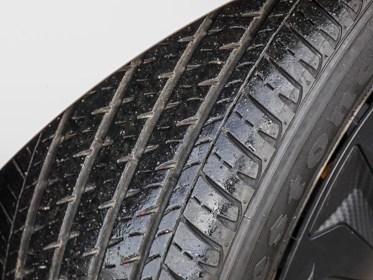 2024 Toyota Corolla LE Photo