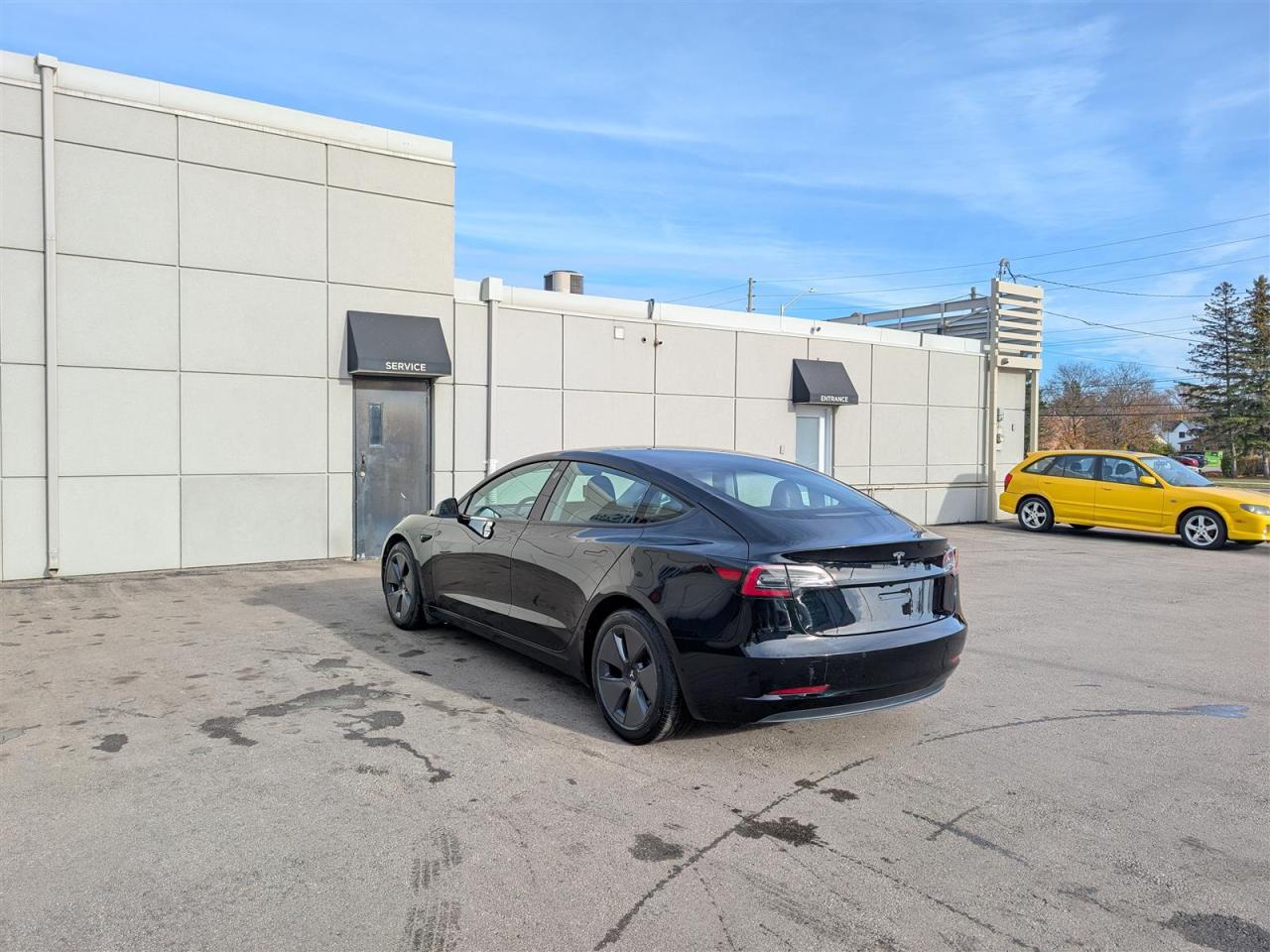 2022 Tesla Model 3 STANDARD Photo2