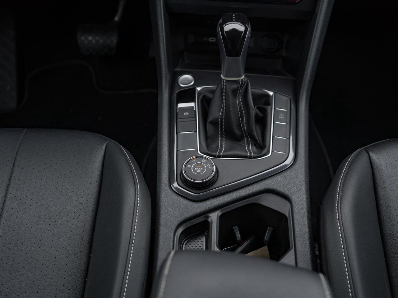 2024 Volkswagen Tiguan COMFORTLINE AWD | NO ACCIDENTS | LEATHER | BLIND SPOT Photo