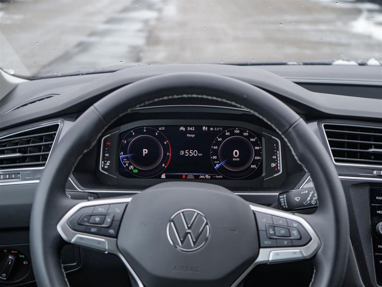 2024 Volkswagen Tiguan COMFORTLINE AWD | NO ACCIDENTS | LEATHER | BLIND SPOT Photo