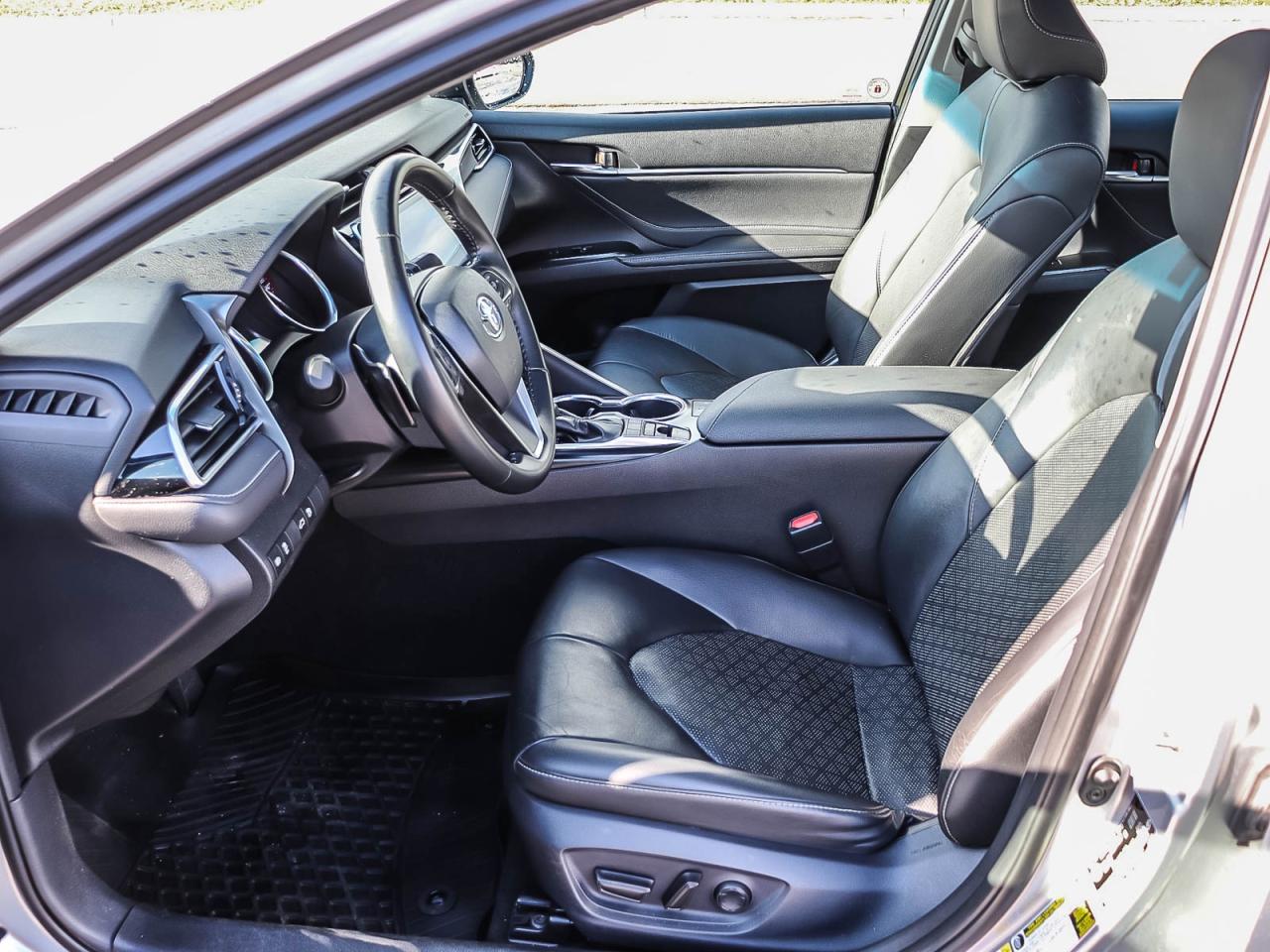 2018 Toyota Camry XSE Photo