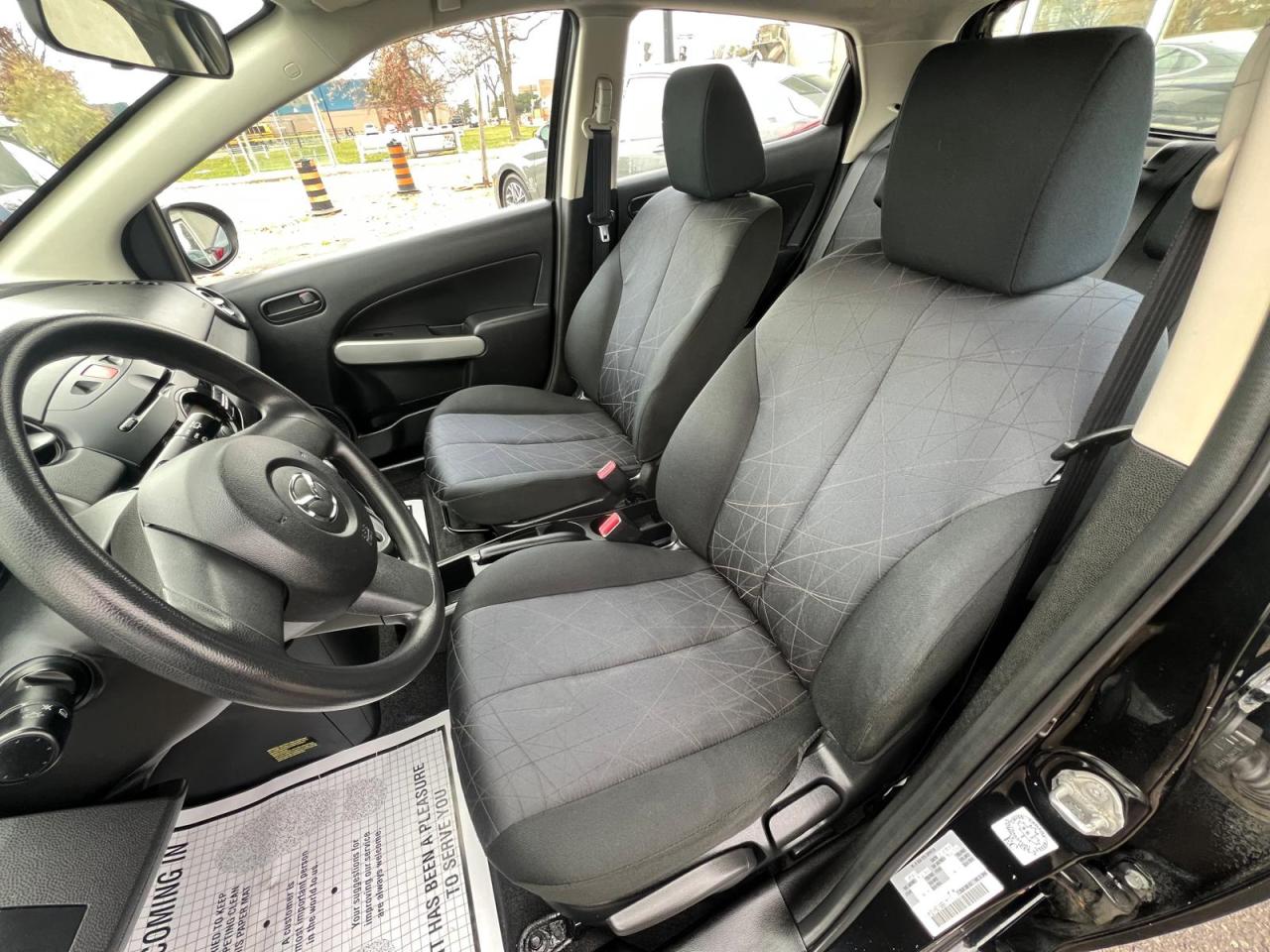 2014 Mazda MAZDA2 GX Photo