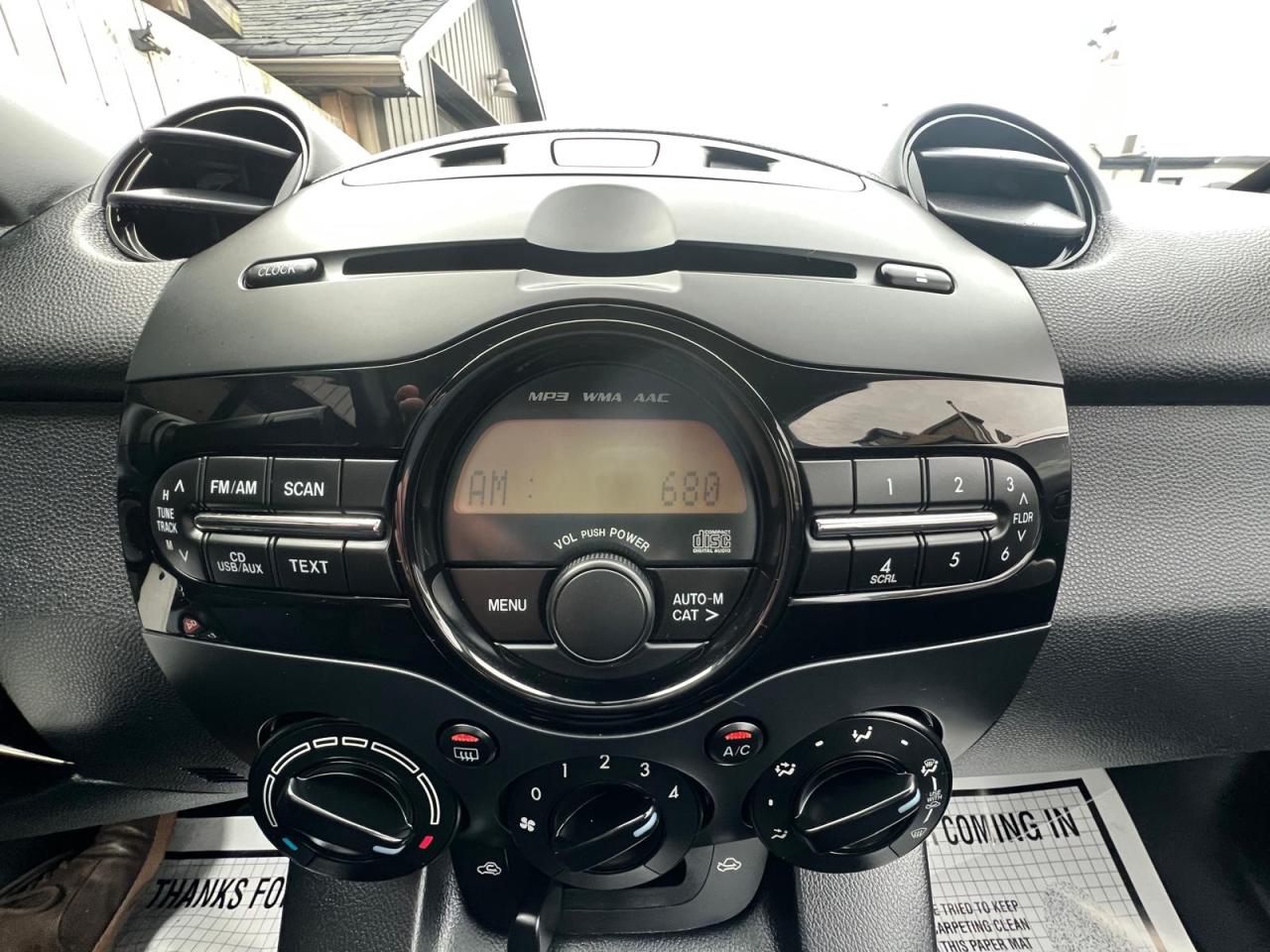 2014 Mazda MAZDA2 GX Photo