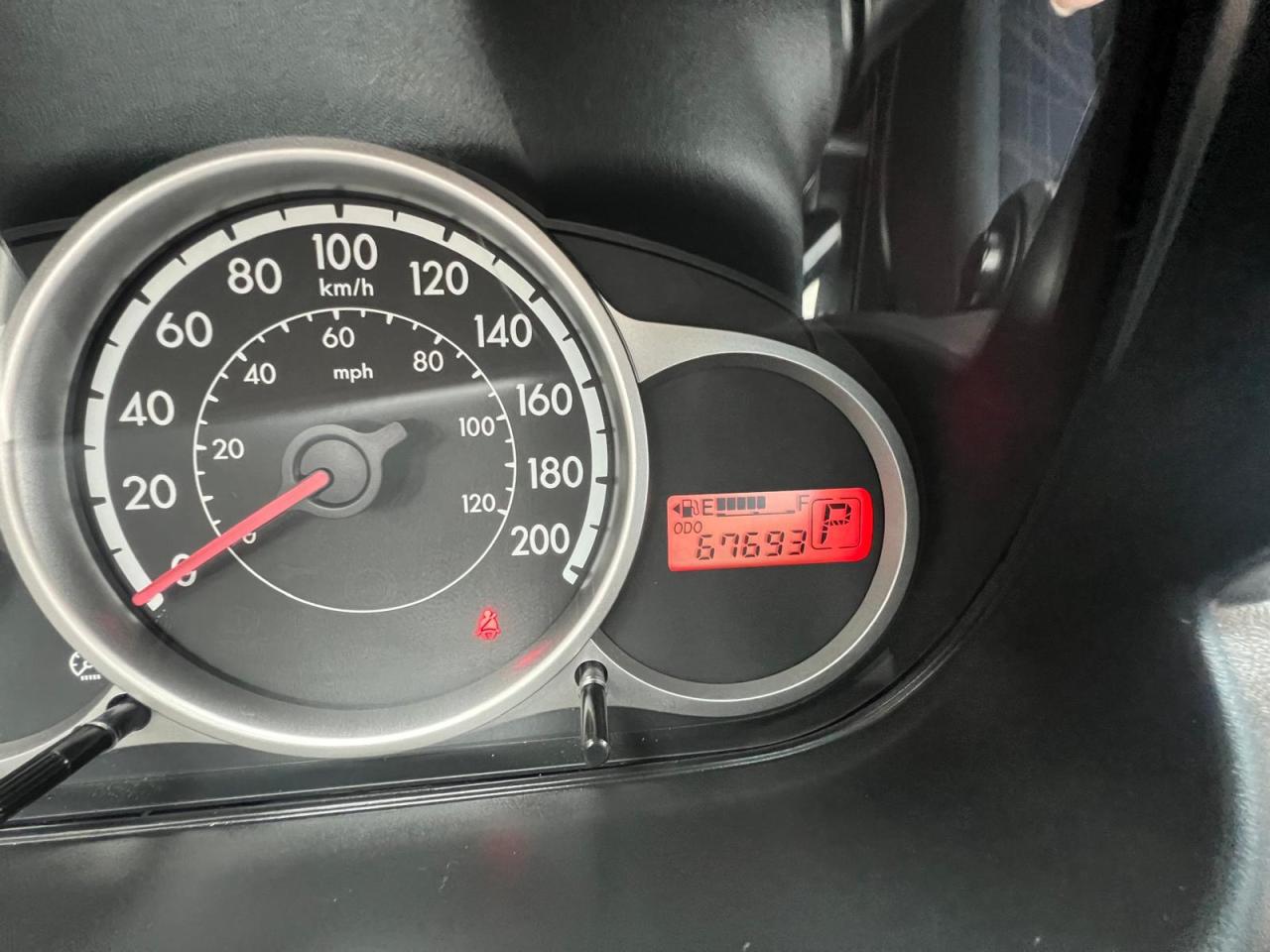 2014 Mazda MAZDA2 GX Photo