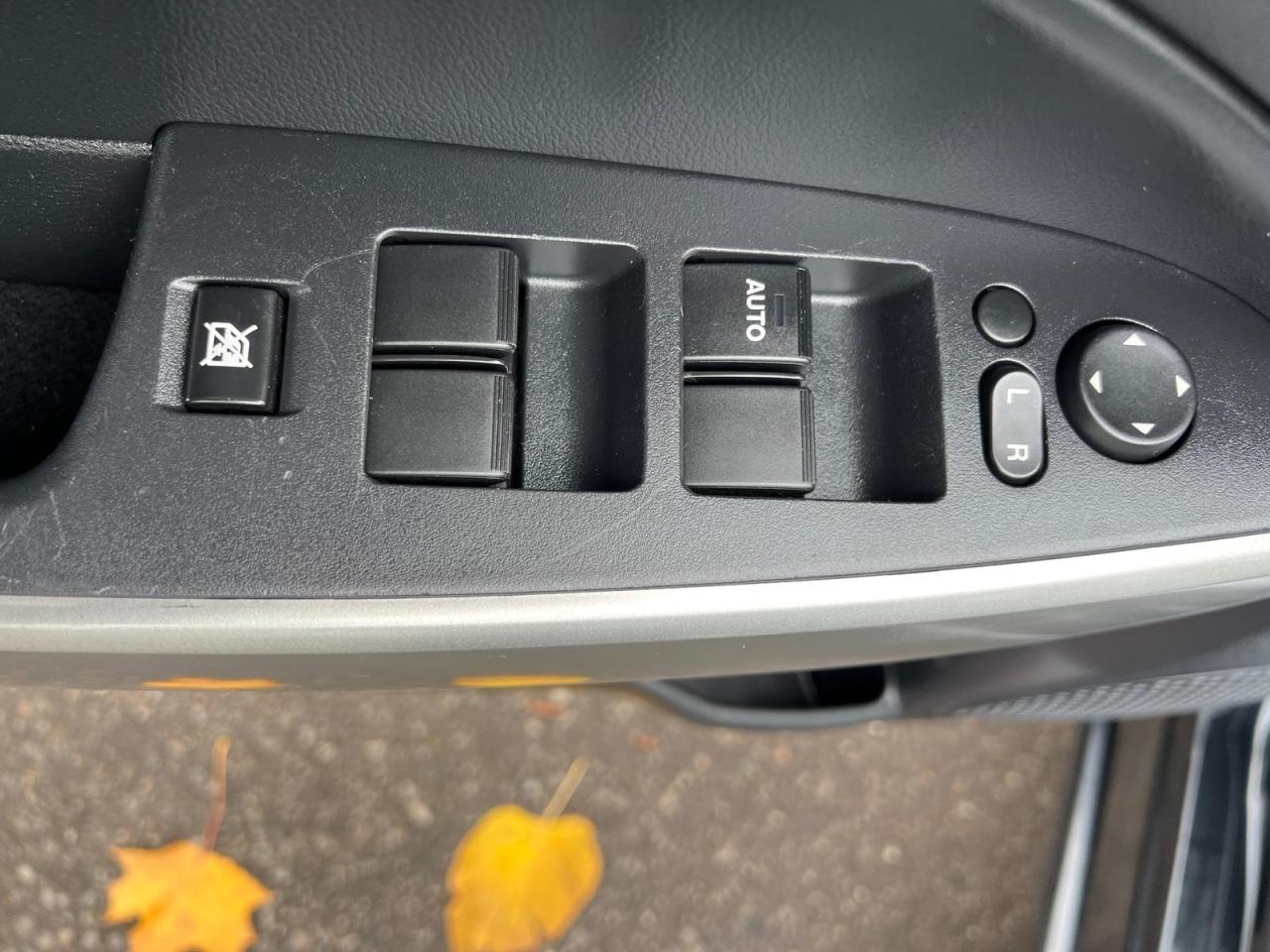 2014 Mazda MAZDA2 GX Photo