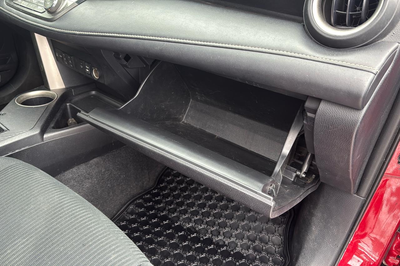 2013 Toyota RAV4 XLE Photo