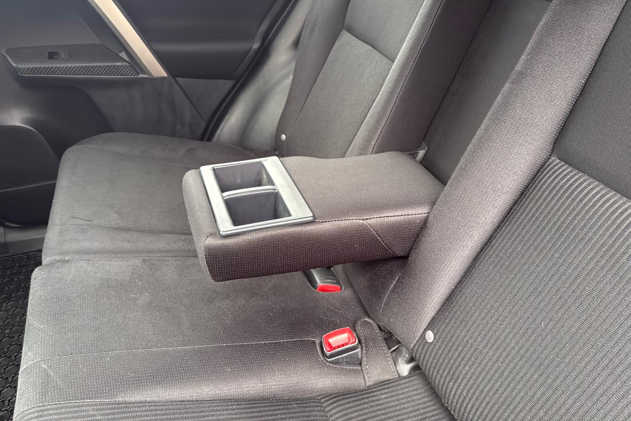 2013 Toyota RAV4 XLE Photo