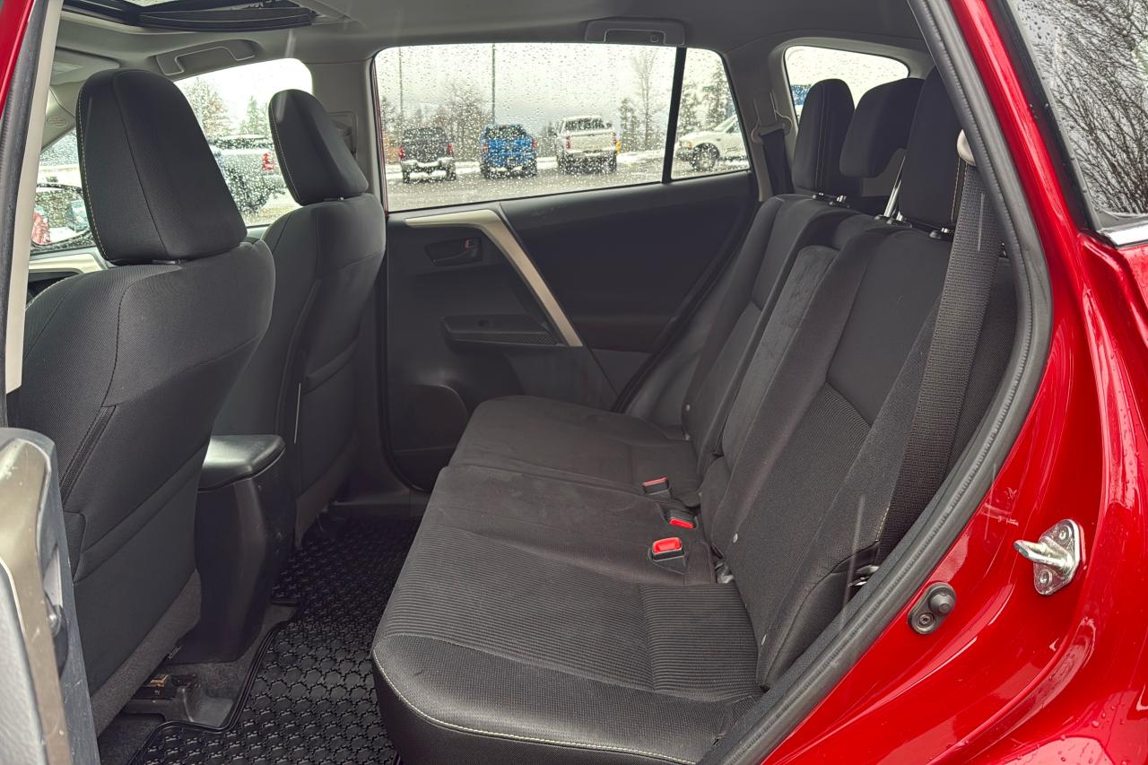 2013 Toyota RAV4 XLE Photo